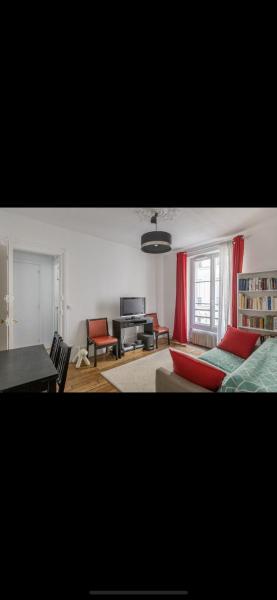 Beautiful three-room appartment near Panthéon
